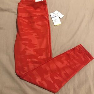 NWT old navy elevation leggings